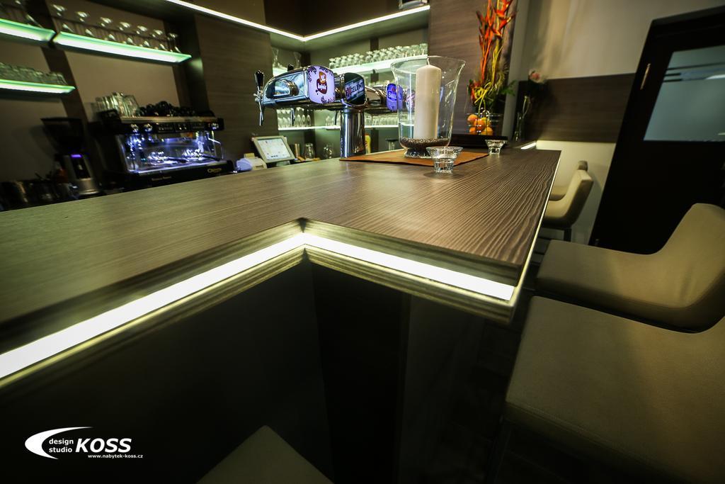 Hotel Imos Břeclav 外观 照片