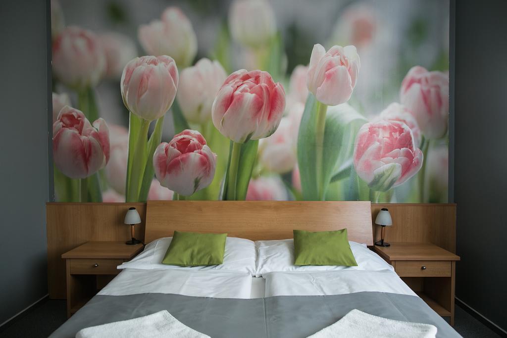 Hotel Imos Břeclav 外观 照片