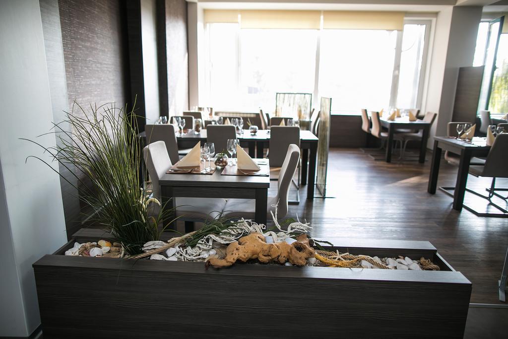 Hotel Imos Břeclav 外观 照片