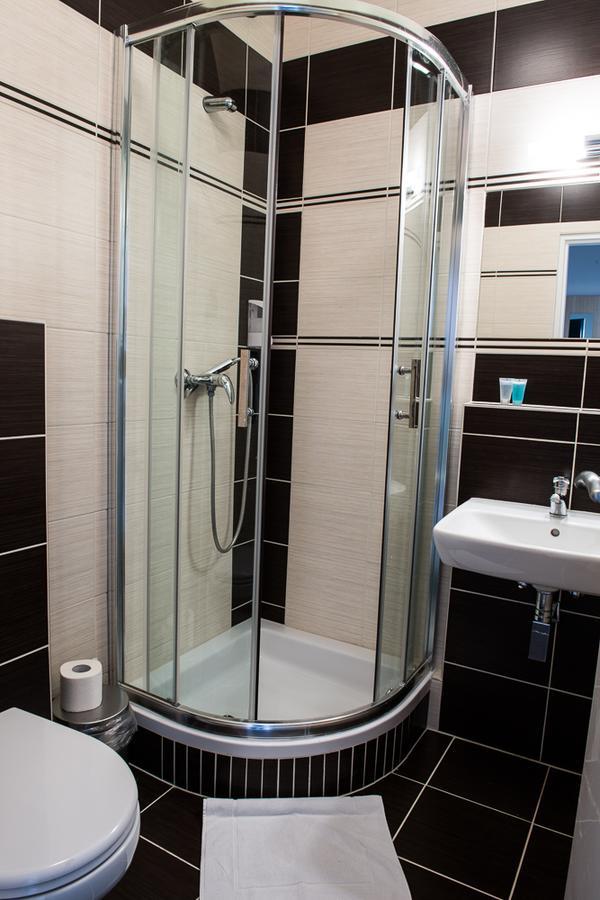 Hotel Imos Břeclav 外观 照片