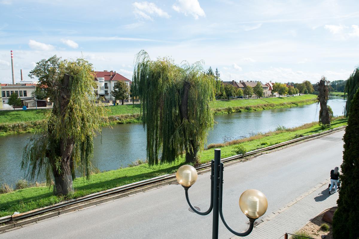 Hotel Imos Břeclav 外观 照片