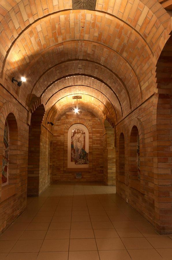 Hotel Imos Břeclav 外观 照片